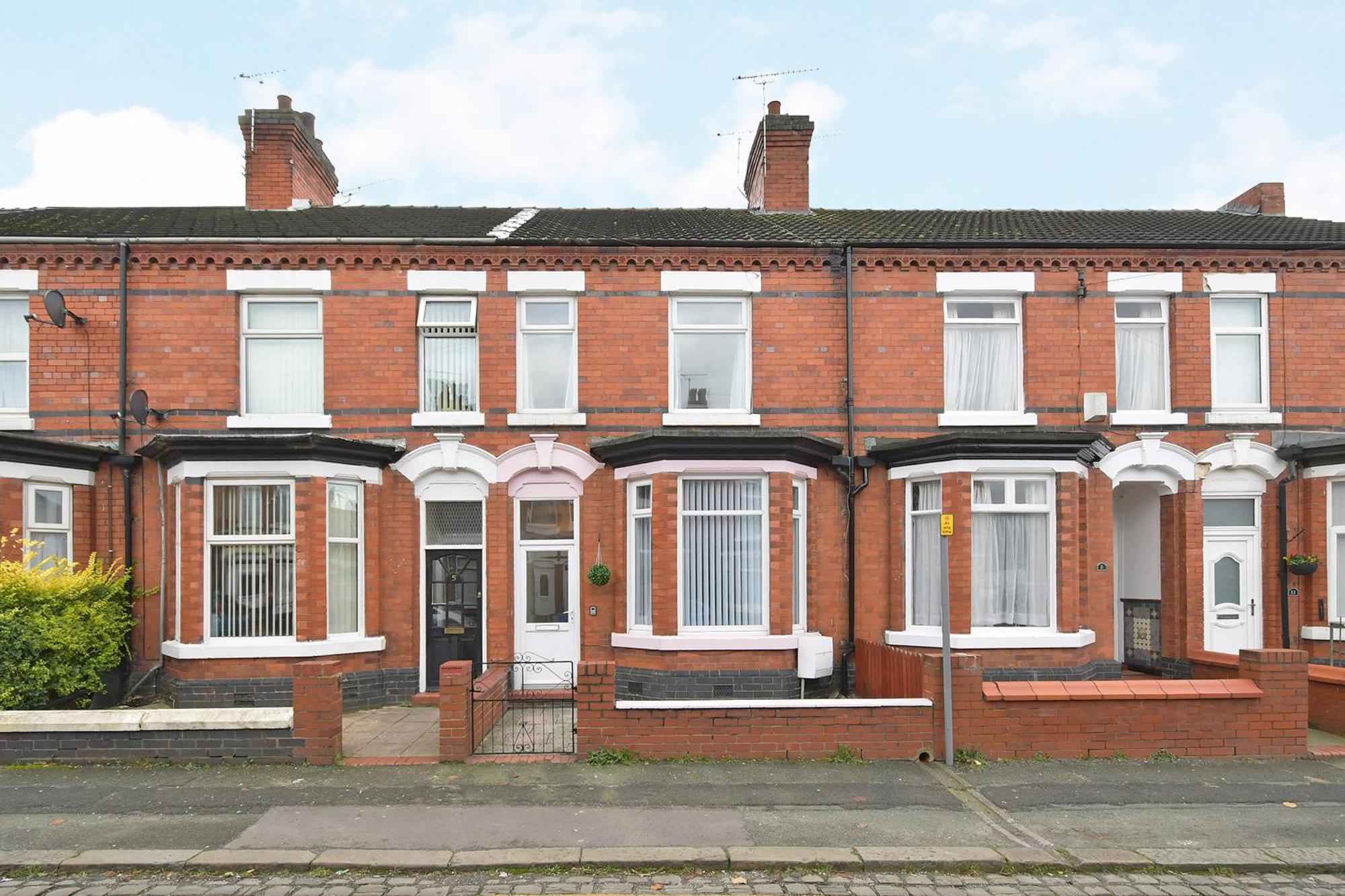Somerville House By Yourstays - 4 Bedroom House In * Crewe