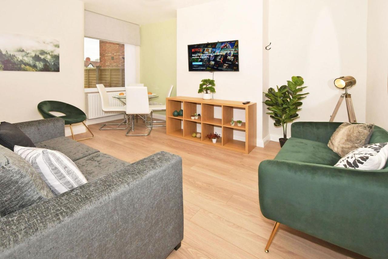 Holiday home Somerville House By Yourstays - 4 Bedroom House In