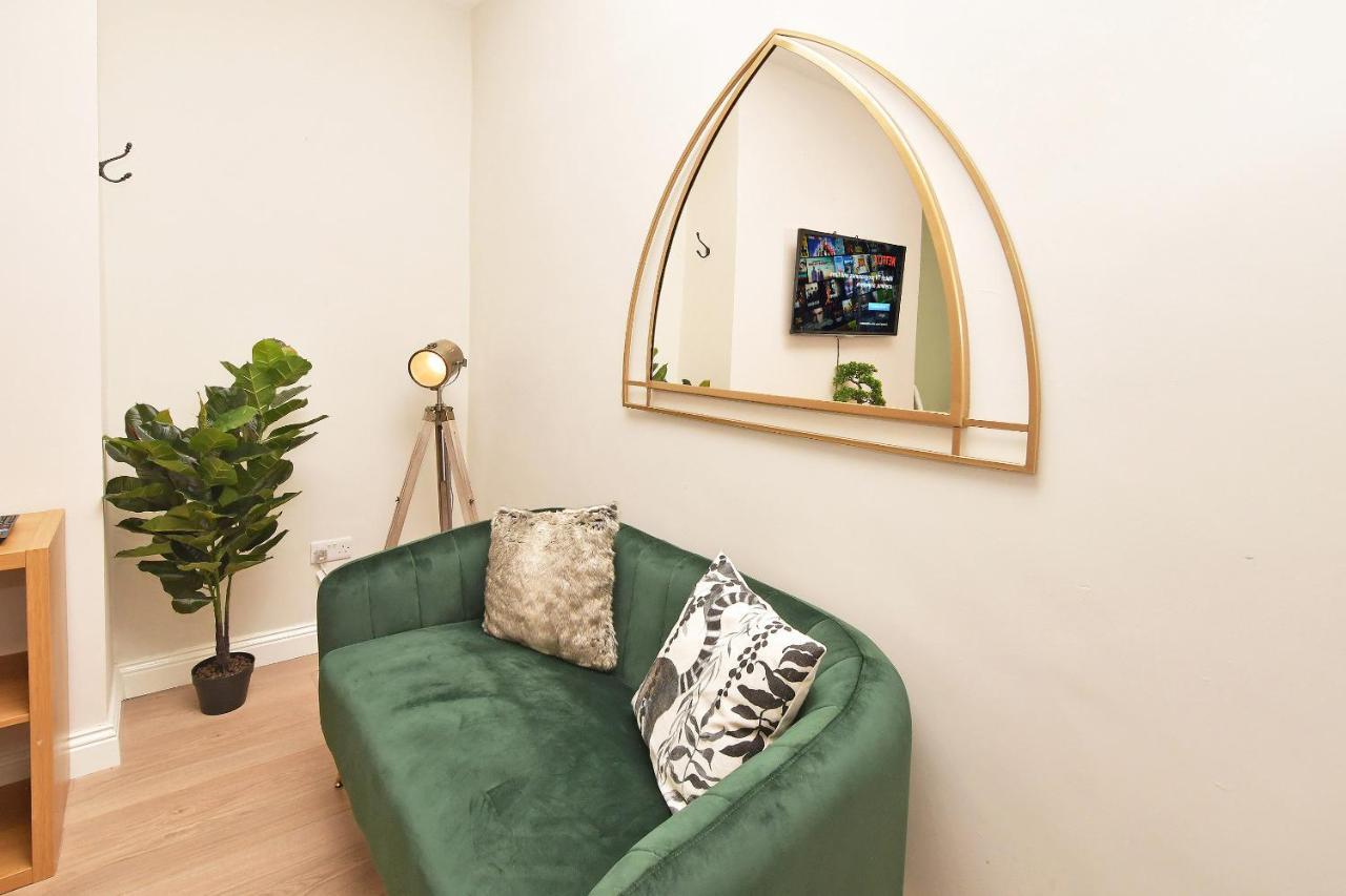 Somerville House By Yourstays - 4 Bedroom House In Holiday home *